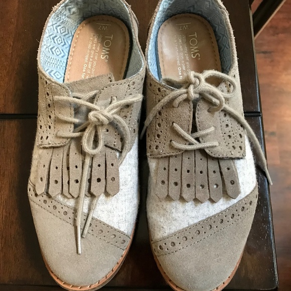 Toms Shoes - Toms loafers - shades of beige
